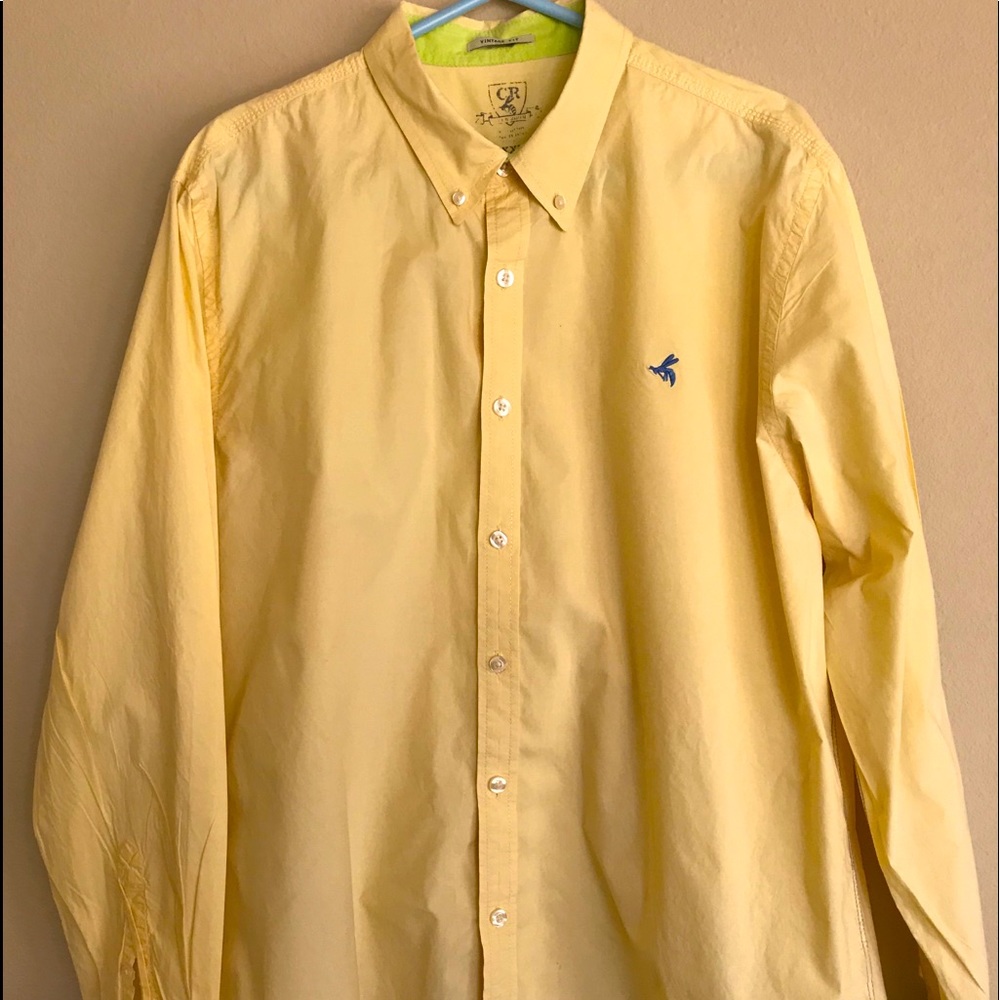 Men’s casual button down shirt